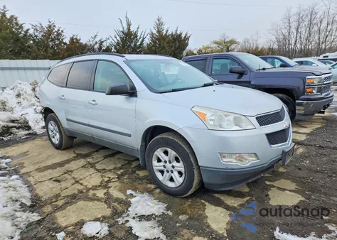 2011 Chevrolet Traverse Ls z USA, uszkodzony, nr VIN 1GNKVFED0BJ374525